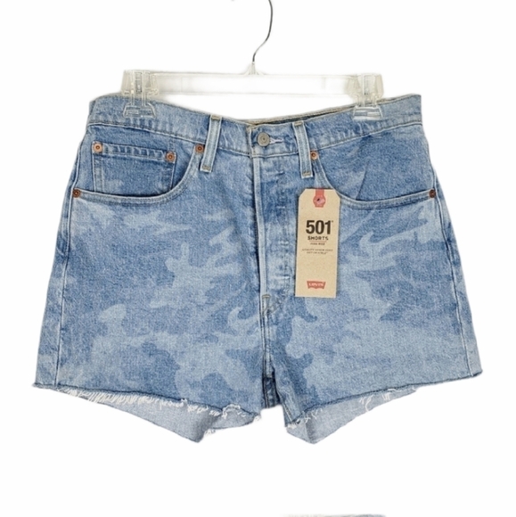 LEVI'S 501 high rise denim shorts in camo - Picture 1 of 6